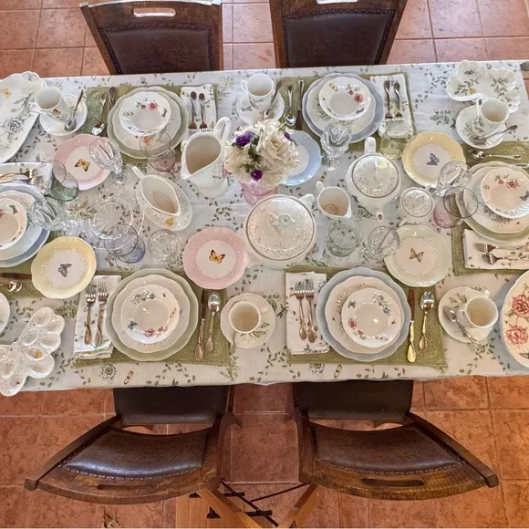 Lenox Butterfly Platter with Floral and Butterfly Design - Picture 4 of 5